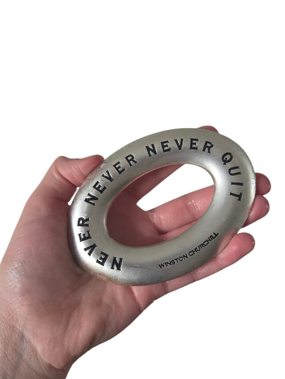 Vintage Winston Churchill "Never Never Never Quit" Metal Oval Paperweight Desk A